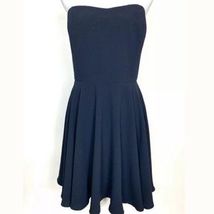 Vineyard Vines Solid Holiday Flounced Dress